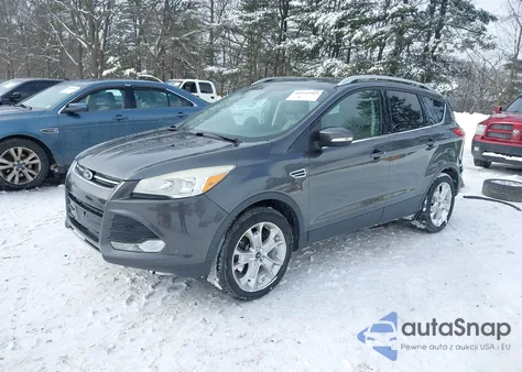 2015 Ford Escape Titanium z USA, uszkodzony, nr VIN 1FMCU9J98FUA88893
